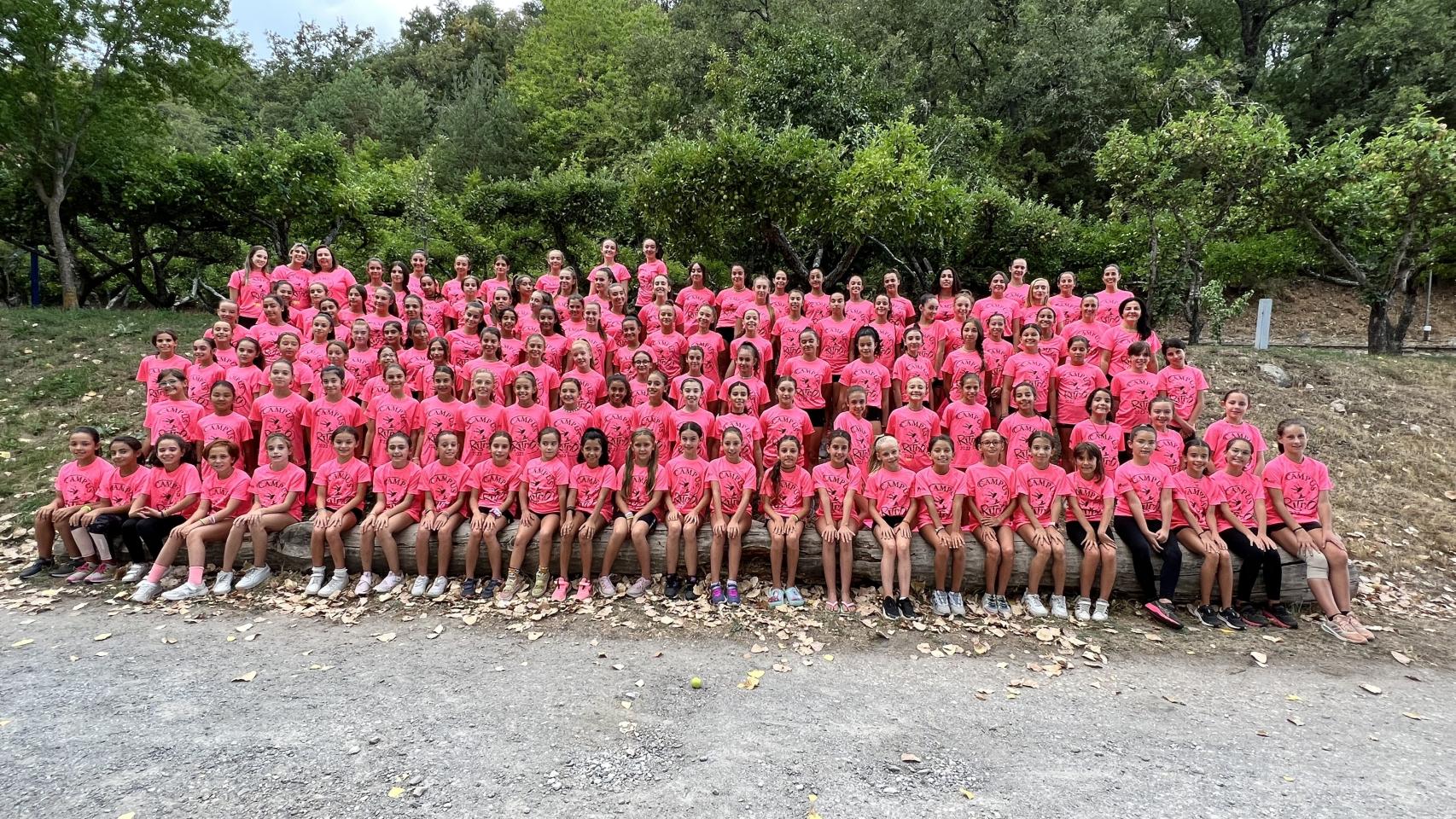 Las jóvenes gimnastas en el Campus leonés