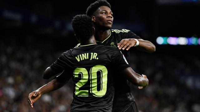 Vinicius y Tchouameni celebran el gol contra el Espanyol