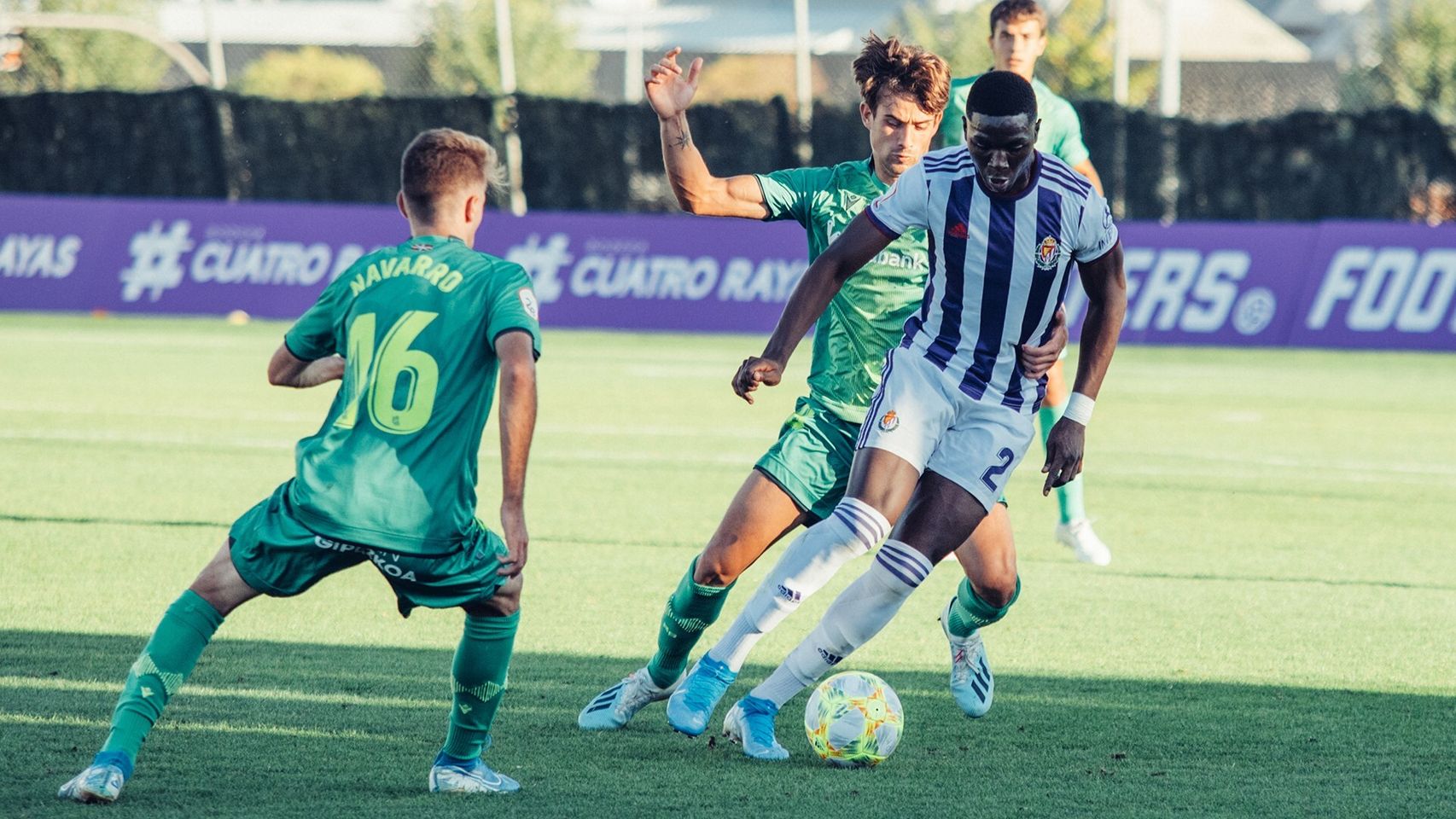 Stiven Plaza en un partido con el Real Valladolid Promesas.