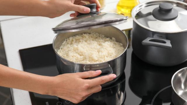 Estas son las medidas definitivas para calcular la cantidad de arroz por persona.
