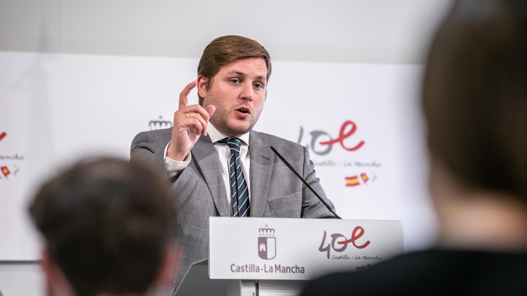 El consejero de Fomento, Nacho Hernando en rueda de prensa