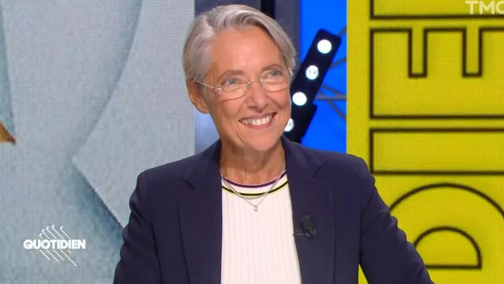 La primera ministra francesa, Élisabeth Borne, este martes en una entrevista en el canal TMC.