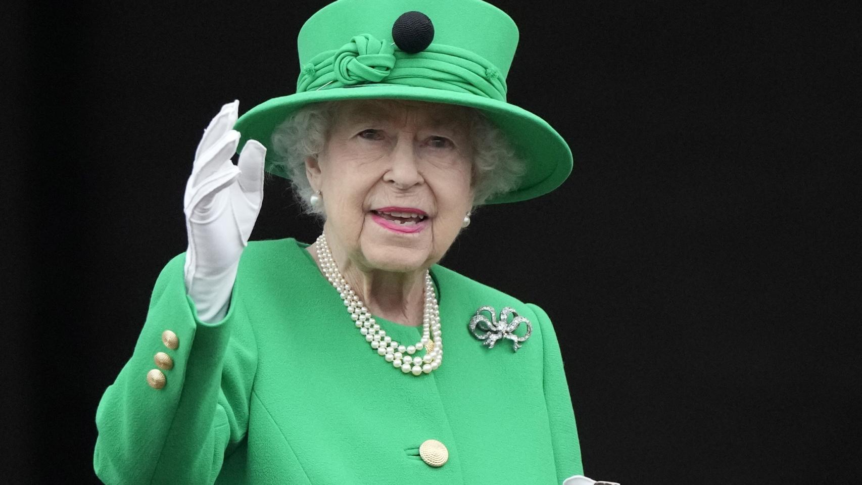 La reina Isabel II durante la celebración de su Jubileo de Platino.