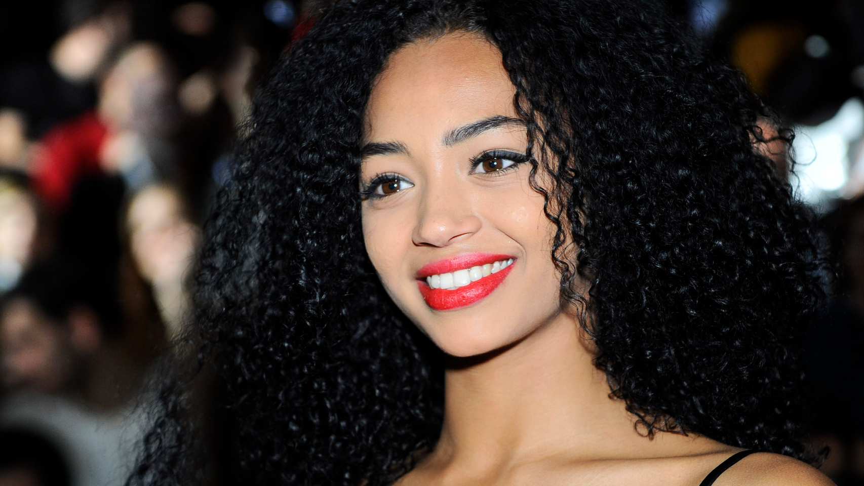 Imágenes del día: la gran emoción de Berta Vázquez al conocer sus orígenes en Etiopía