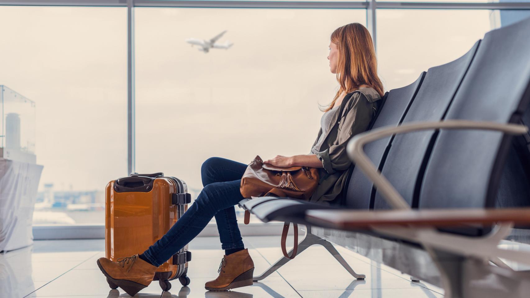 Cómo te debe compensar una compañía aérea si sufres overbooking y no puedes volar