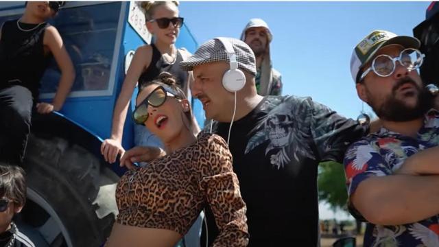 Videoclip 'Dóblate'