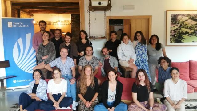 Oliver Laxe y los 16 creadores en Os Ancares.