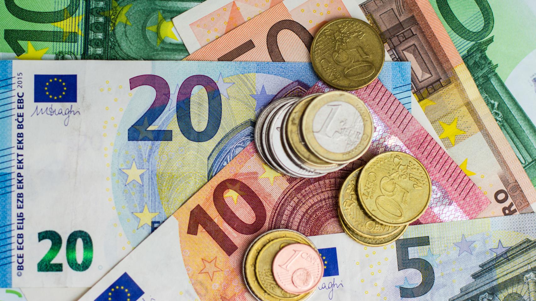 Billetes y monedas de euro.