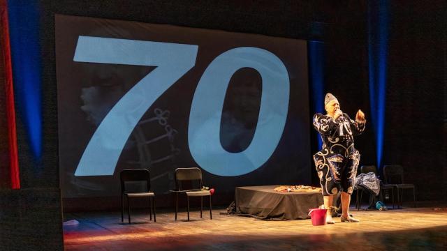 Leo Bassi estará en el Festival Internacional Outono de Teatro de Carballo.