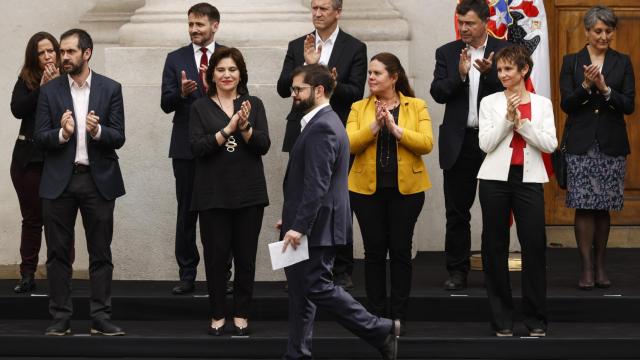 Gabriel Boric junto a su Gabinete.