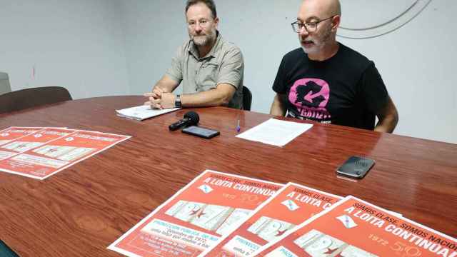 El secretario xeral de la CIG, Paulo Carril, y el secretario comarcal de CIG-Vigo, Alberto Gonçalves.