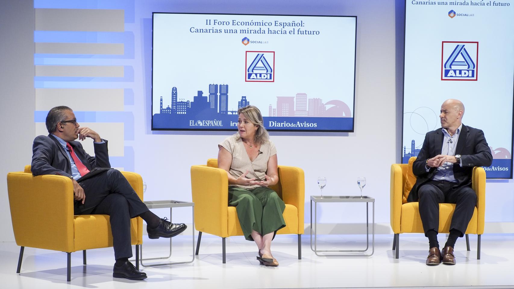 Imagen de la mesa redonda 'Sector agroalimentario', en el II Foro Económico Español: 'Canarias una mirada hacia el futuro'.