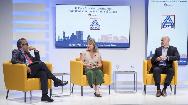Imagen de la mesa redonda 'Sector agroalimentario', en el II Foro Económico Español: 'Canarias una mirada hacia el futuro'.