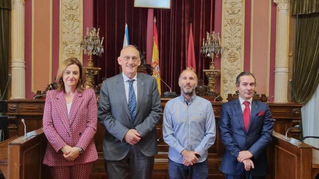 Elena Rivo, Manuel Reigosa, Gonzalo Pérez Jácome y Miguel Ángel Michinel en la reunión del Concello.