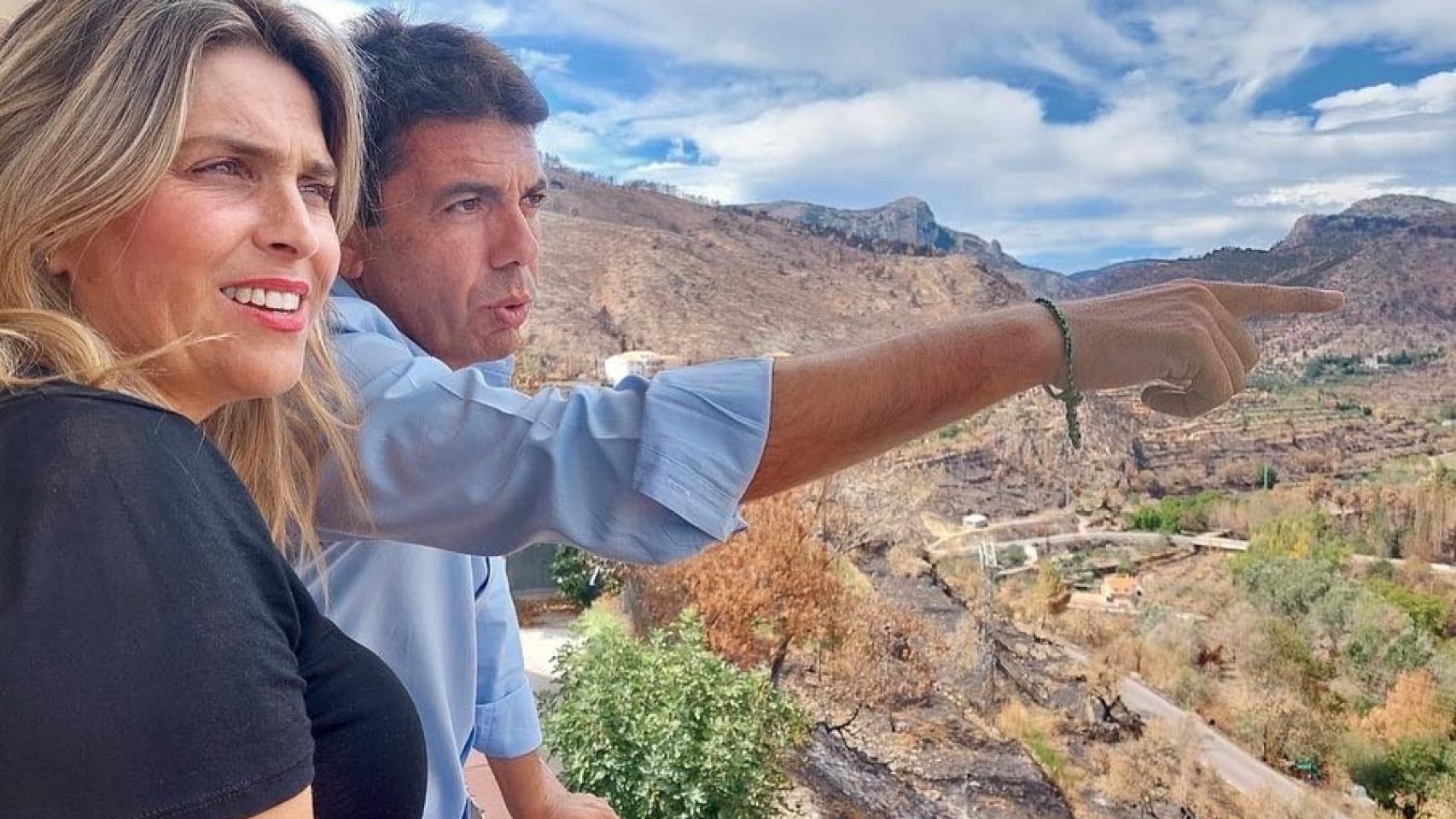 Carlos Mazón repasa las líneas de actuación para este otoño y sus planes para la Generalitat. En la imagen, a su paso por Begís.