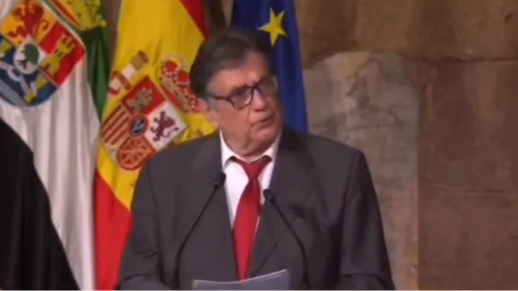 El escritor Luis Landero en la entrega de la Medalla de Extremadura.