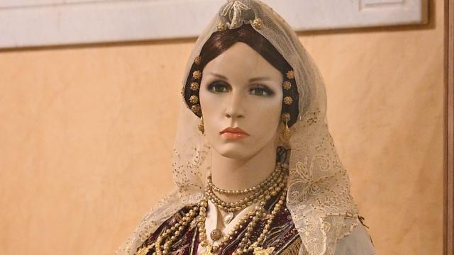 Traje charro que se expondrá en el Ayuntamiento