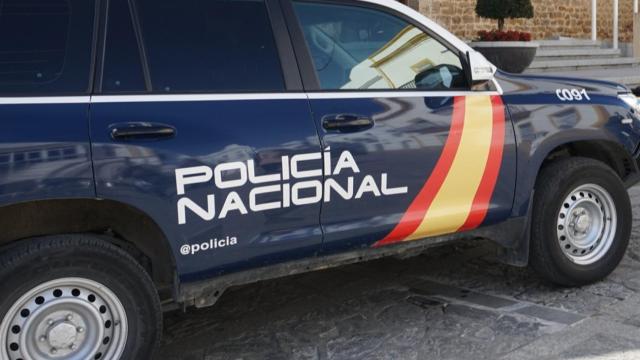 Coche de la polícia nacional