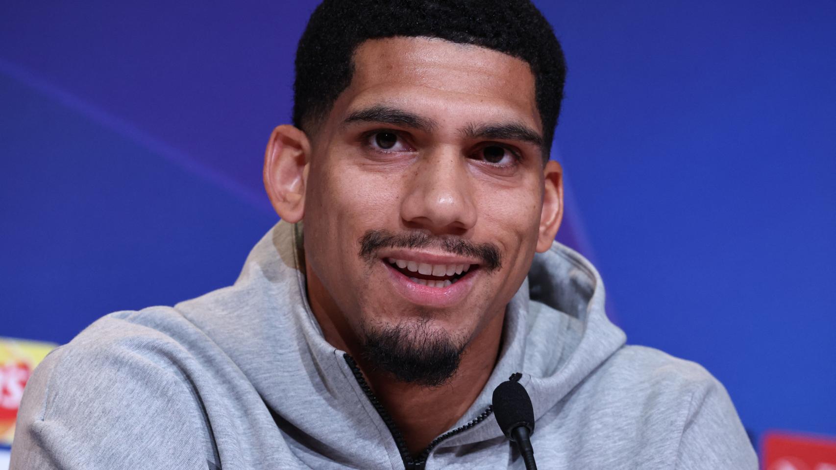 Ronald Araujo, en rueda de prensa de la UEFA Champions League