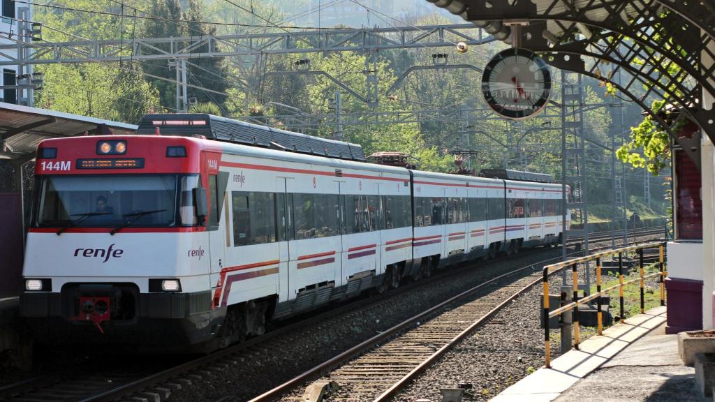 Imagen de archivo de un Cercanías.