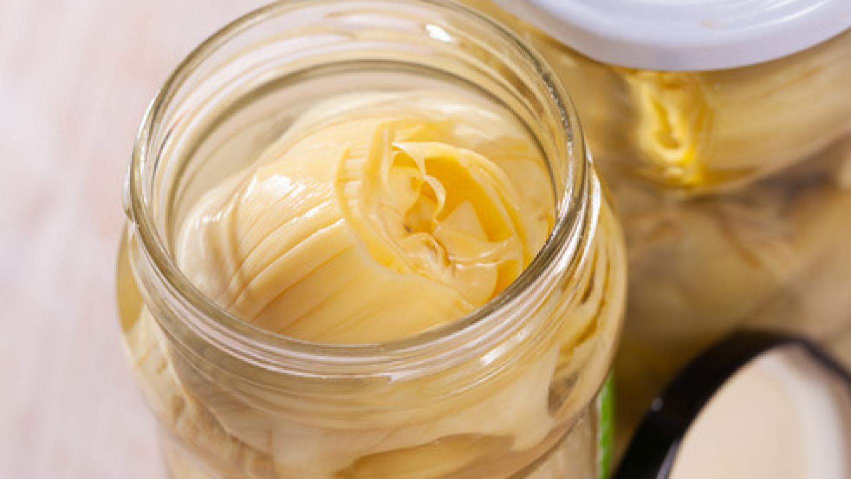 Receta de alcachofas de bote con jamón.