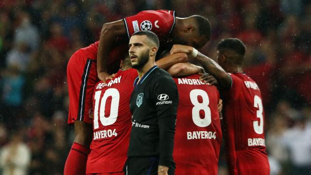 Los jugadores del Bayer Leverkusen celebran el 1-0 ante el Atlético