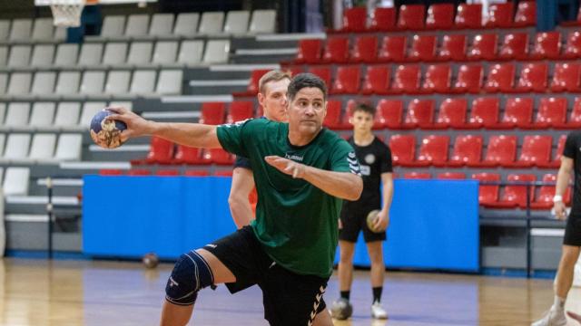 Rolando Urios en un entrenamiento con el Vestas Alarcos de Ciudad Real