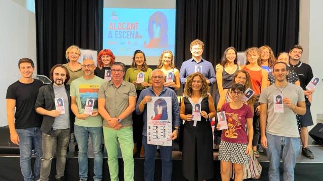 El Centro Municipal de las Artes ha reunido a las compañías que participan en Alacant a Escena.