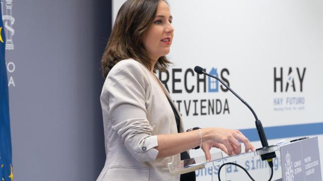 Ione Belarra, ministra de Derechos Sociales, en un acto sobre vivienda.