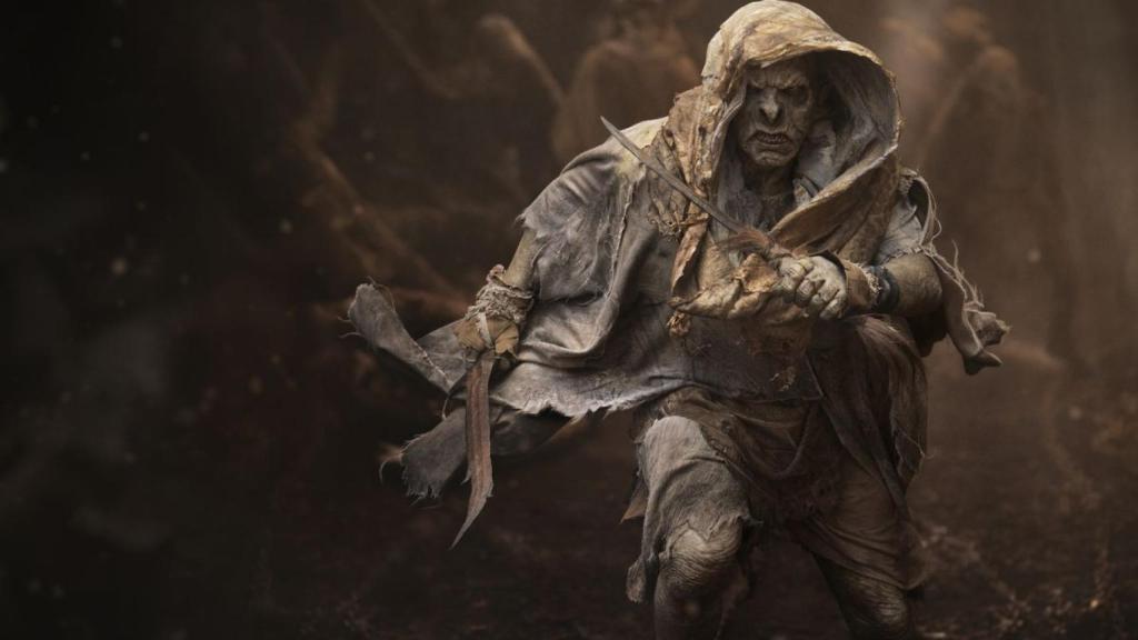 La primera imagen de Adar en un material promocional de la serie.