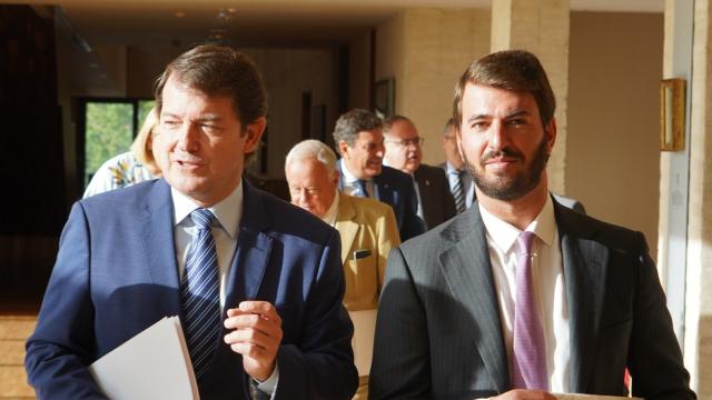 El presidente de la Junta, Alfonso Fernández Mañueco, y el vicepresidente, Juan García-Gallardo, en una imagen de archivo.