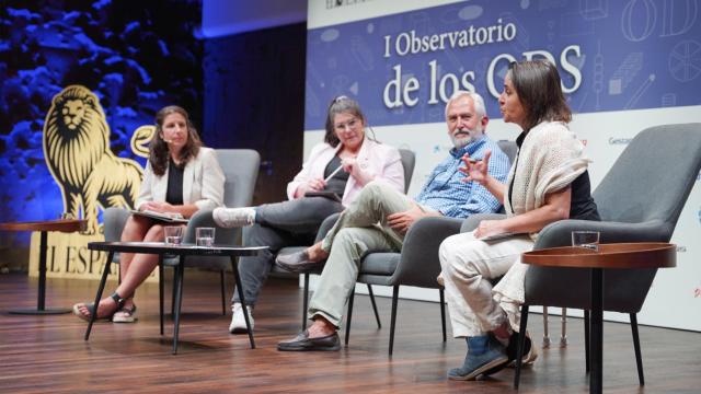 Por orden: Eva Saldaña, Raquel Nogueira, Luis Berbiela y Concha Salguero.