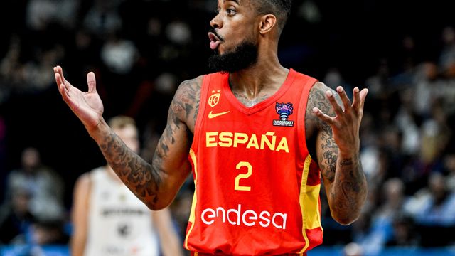Lorenzo Brown durante un partido con España.