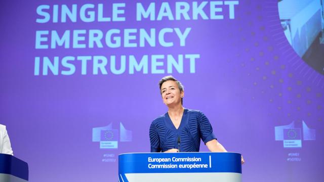 La vicepresidenta de la Comisión, Margrethe Vestager, durante la rueda de prensa de este lunes