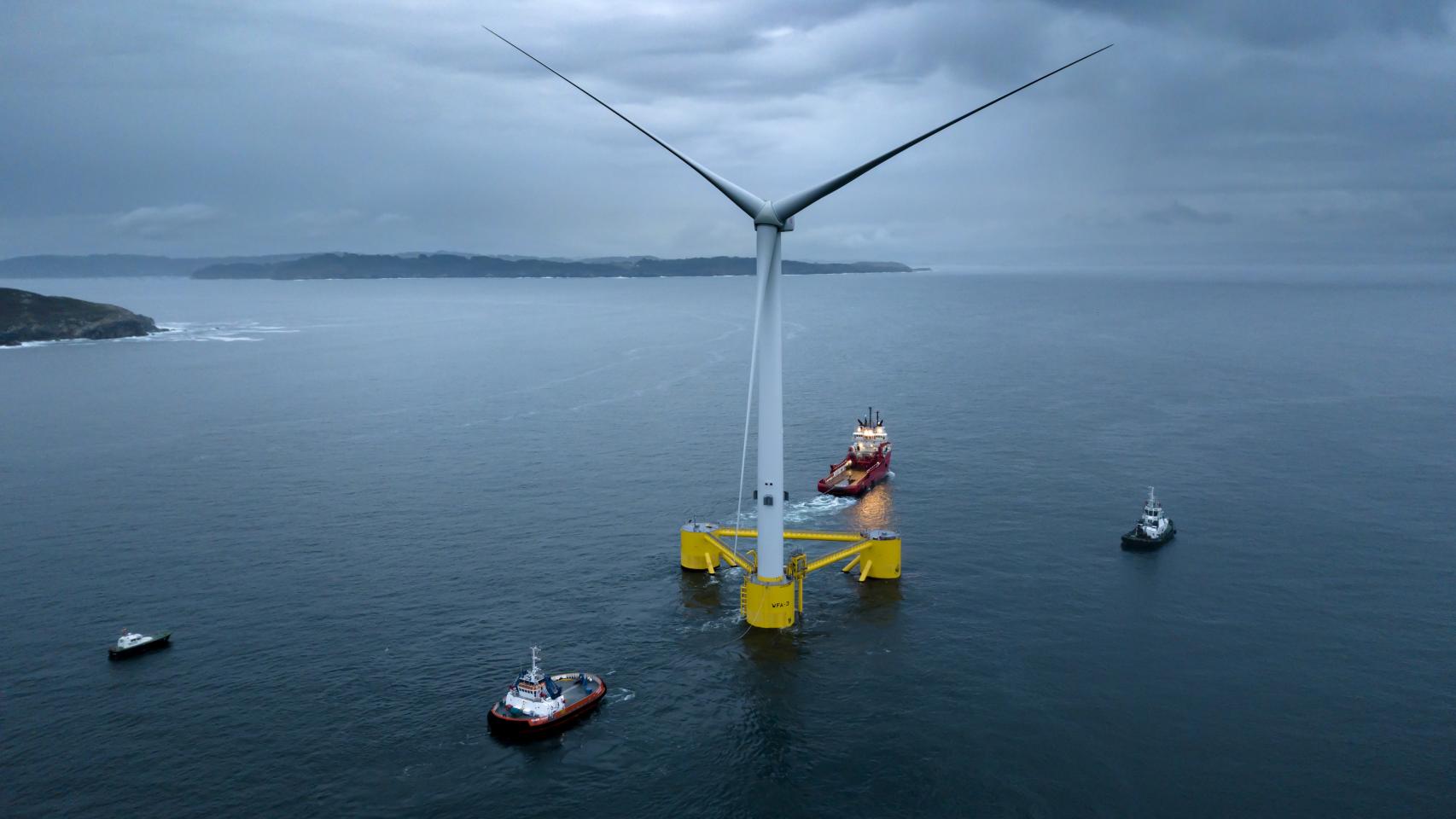 Parque eólico marino con tecnología flotante.