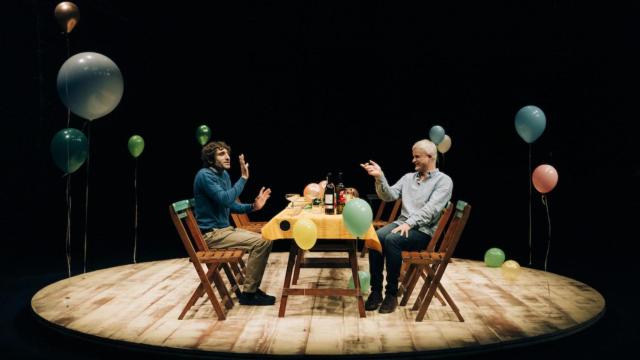 Representación enmarcada dentro del Festival Internacional de Outono de Teatro de Carballo (A Coruña).