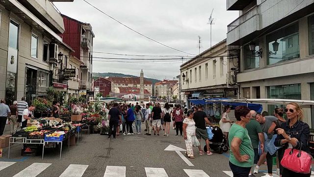 Mercado ambulante de Ponteareas (Pontevedra).