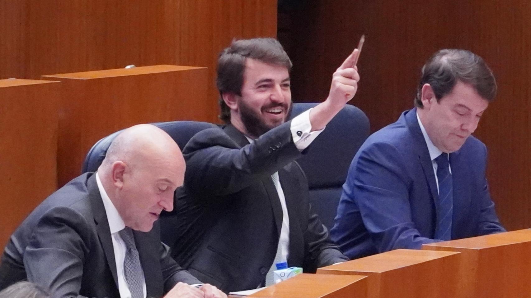 El vicepresidente de la JuntaJuan García Gallardo en el Pleno de las Cortes