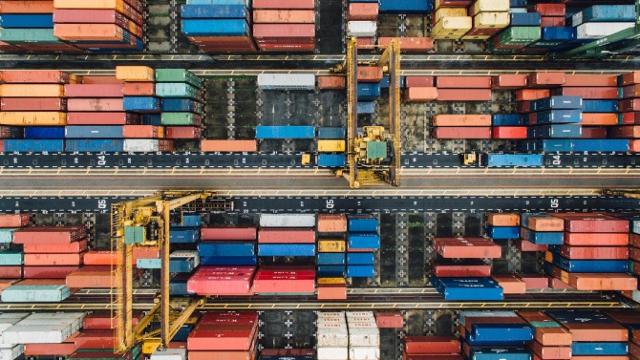 Imagen de recurso de contenedores para exportación.