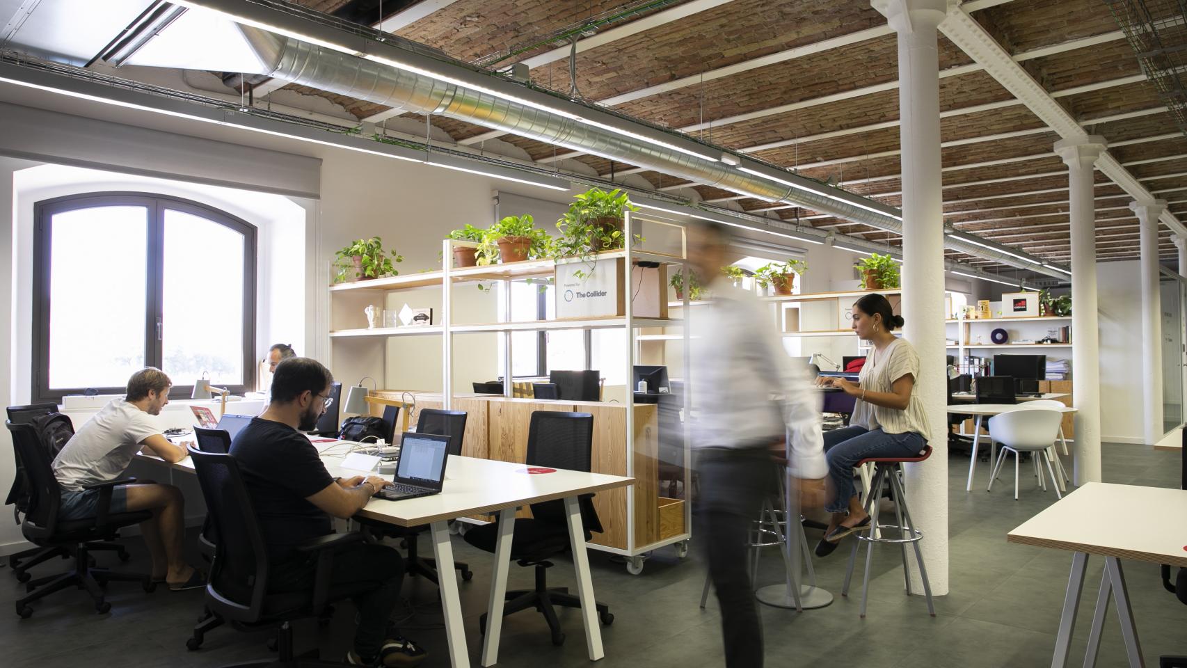 Instalaciones de The Collider , el centro de 'producción asistida' de startups con sede en Barcelona.
