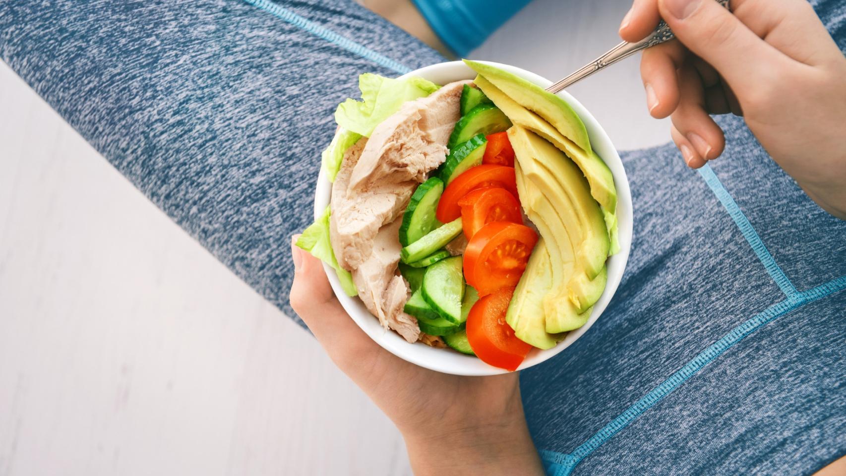 mujer salud deporte comida sana