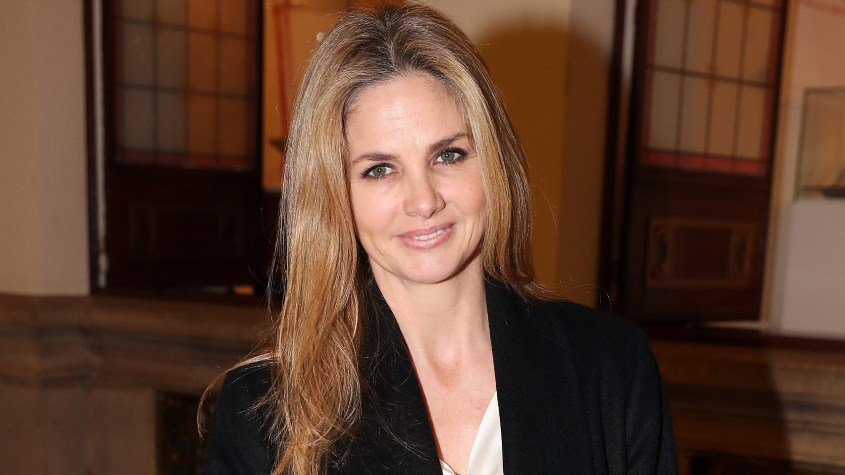 Imágenes del día: Genoveva Casanova posa junto a su madre y desvela su impactante parecido físico