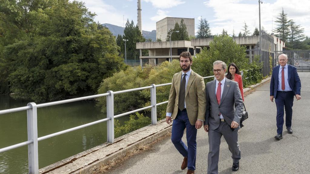 Un momento de la visita del vicepresidente de la Junta, Juan García-Gallardo, a la central de Garoña el pasado 14 de septiembre