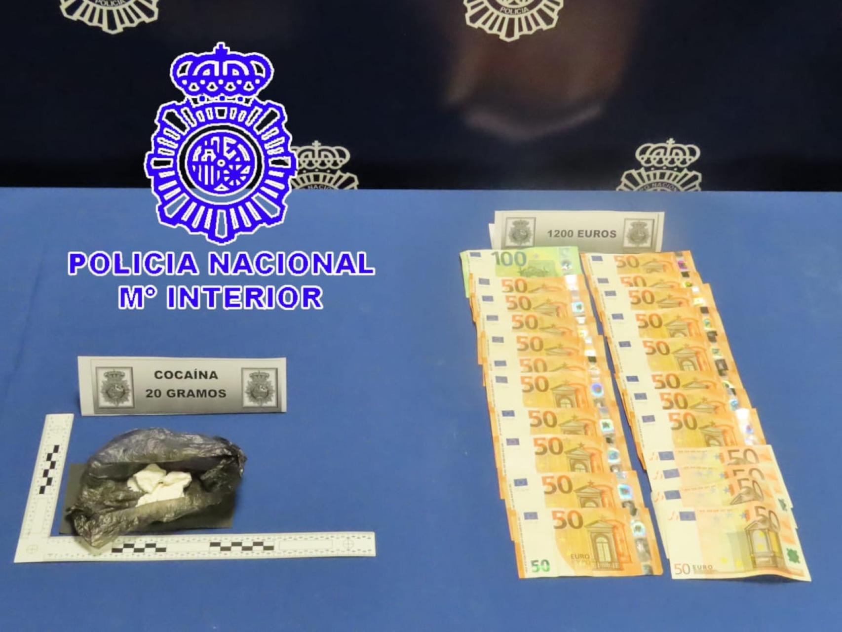 Imagen del material intervenido por la Policía Nacional