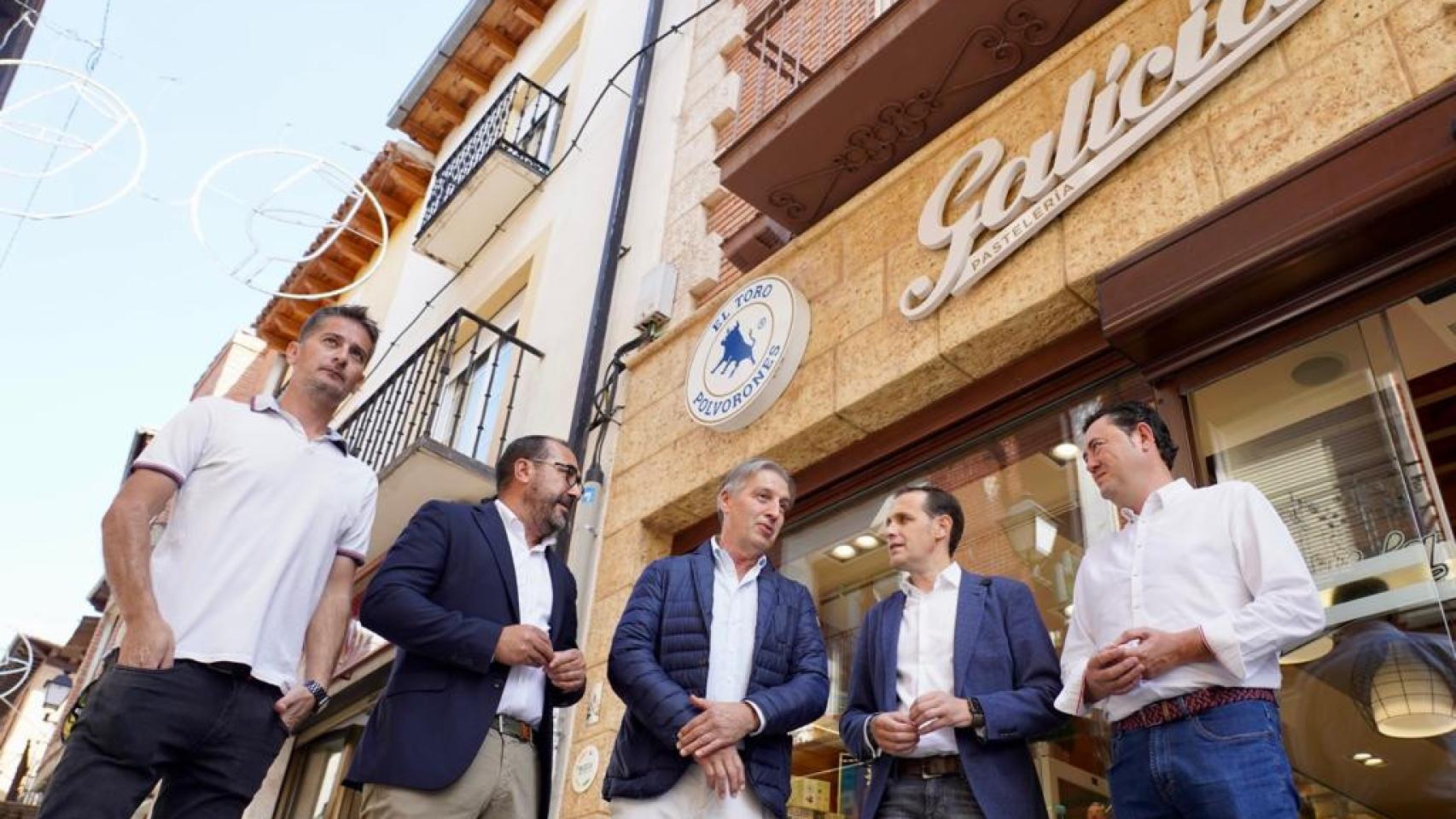 El presidente de la Diputación de Valladolid visita Dulces Galicia