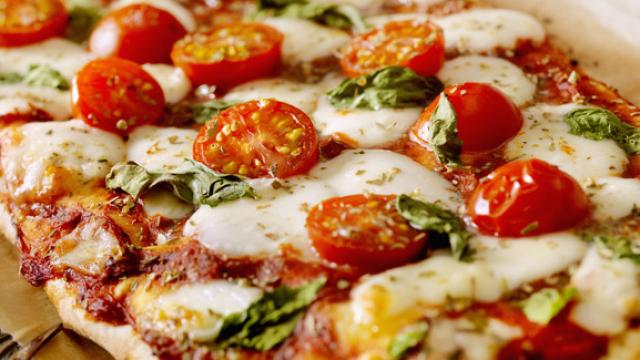 Receta de pizza en freidora de aire.