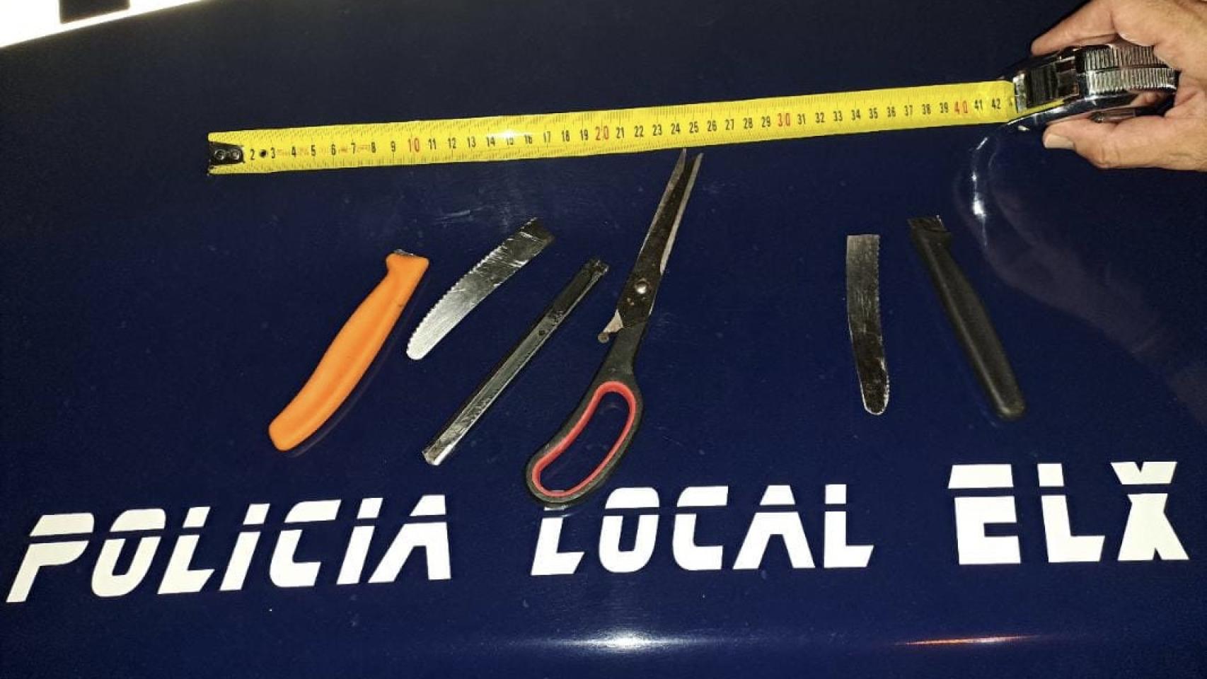 Las armas requisadas por la Policía de Elche.