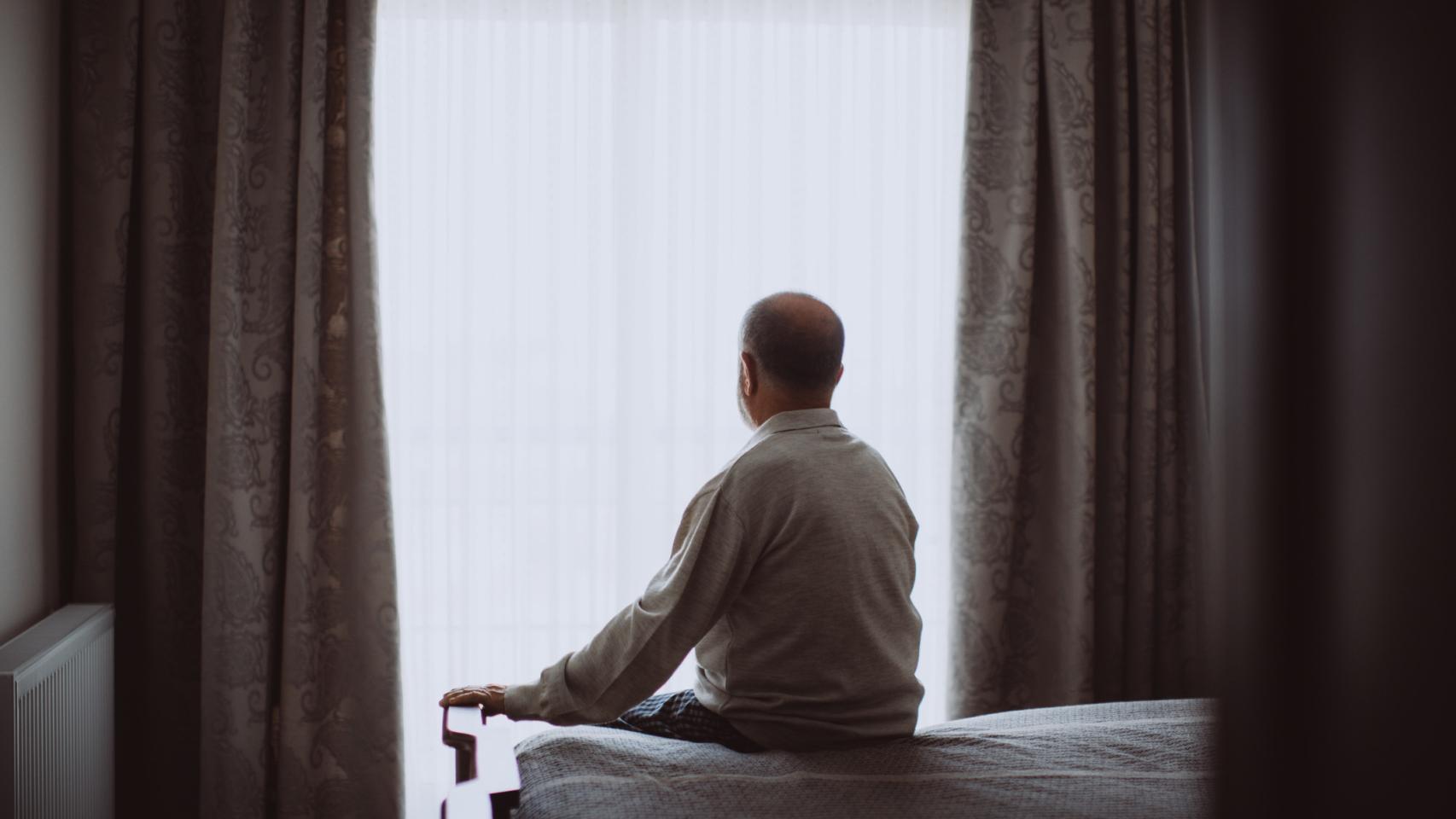 La soledad conlleva graves riesgos para la salud mental y física.
