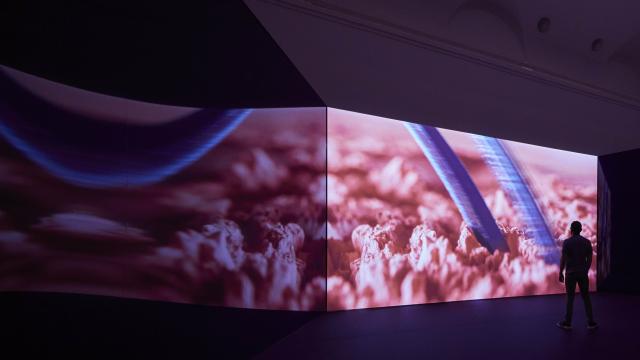 Vista de la exposición de Leonor Serrano Rivas en el Espacio Uno del Museo Reina Sofía