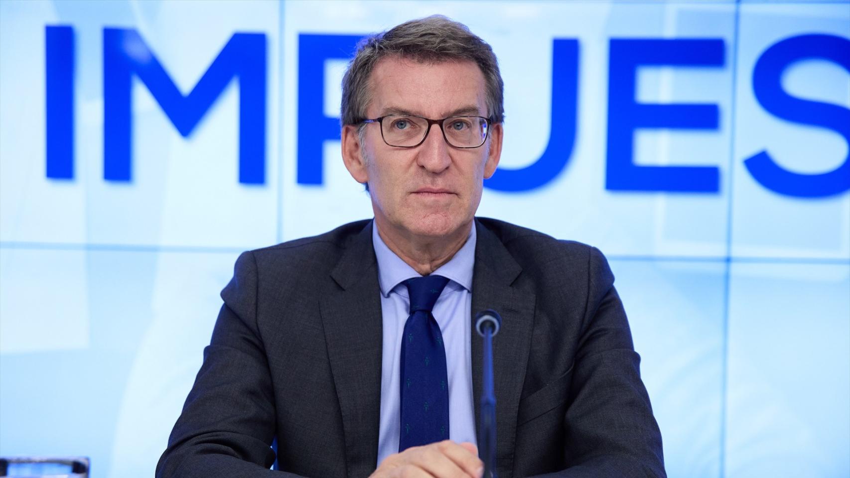 El presidente del Partido Popular, Alberto Núñez Feijóo, preside la reunión del Comité Ejecutivo Nacional del PP, en la sede nacional del partifo.